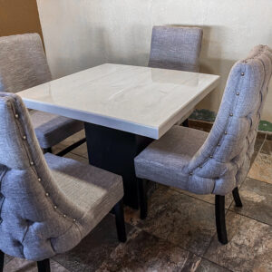 COMEDOR CON 4 SILLAS PARIS QUEEN PLATINO